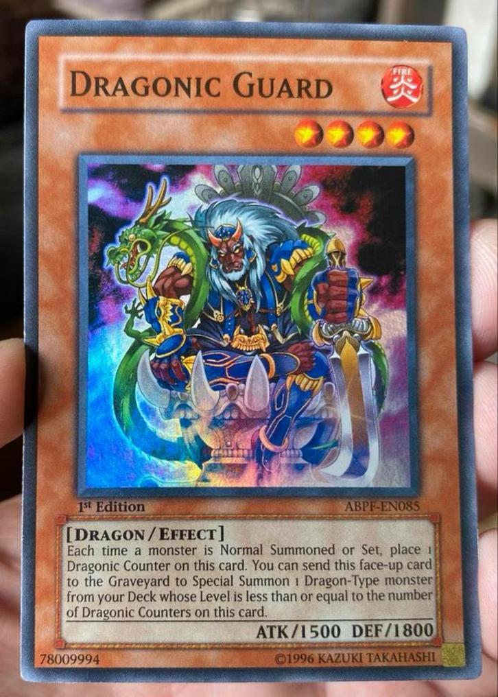 Yu-Gi-Oh! Dragonic Guard ABPF 1st Edition !, Hobby en Vrije tijd, Verzamelkaartspellen | Yu-gi-Oh!, Zo goed als nieuw, Losse kaart