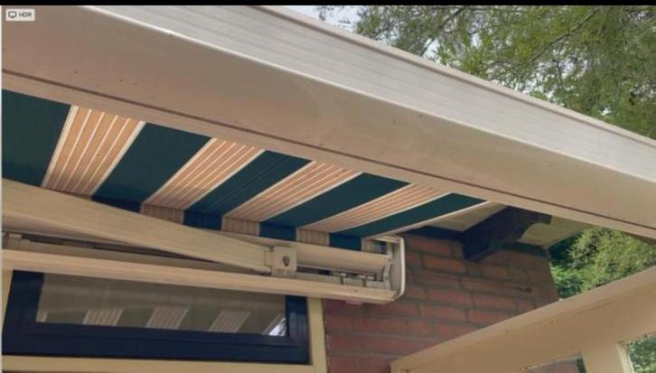 SUNLINE - Elektrisch zonnescherm 6 meter (donkergroen / crem, Tuin en Terras, Zonneschermen, Zo goed als nieuw, Knikarmscherm