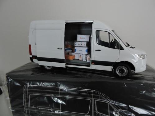 norev mercedes sprinter 1:18 wit ( zeldzaam!), Hobby en Vrije tijd, Modelauto's | 1:18, Gebruikt, Auto, Norev, Ophalen of Verzenden