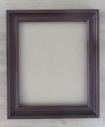 houten  bruine lijst met glas 83x63cm beschikbaar voor biedingen