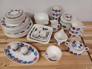 53 delig Boerenbont servies beschikbaar voor biedingen