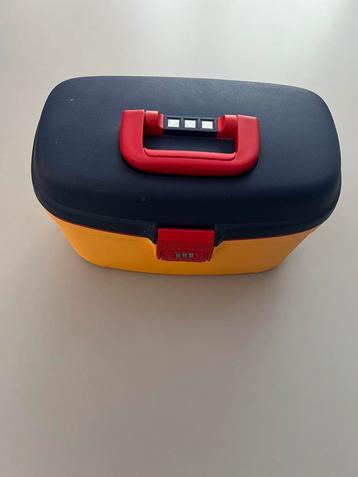 Beautycase beschikbaar voor biedingen