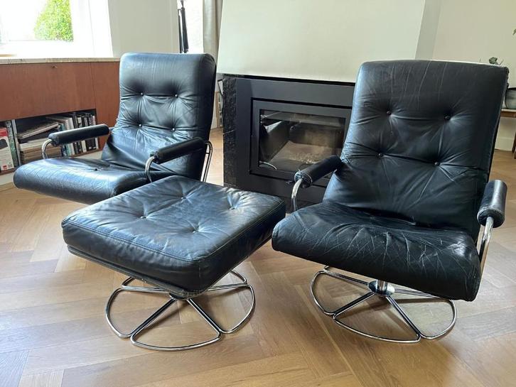Gelderland Jan des Bouvrie lounge fauteuil 2 x + hocker !!!, Huis en Inrichting, Fauteuils, Gebruikt, Leer, Metaal, 75 tot 100 cm