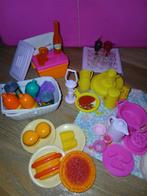 Barbie Mattel spullen picknick, bestek, borden en eten, Kinderen en Baby's, Speelgoed | Poppen, Ophalen of Verzenden, Zo goed als nieuw