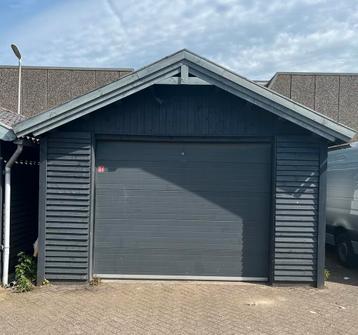 Houten schuur, garage, tuinhuis, stalling, opslag beschikbaar voor biedingen