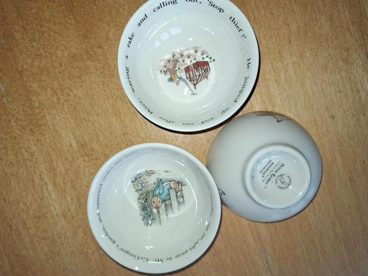 Gezocht. Rijstkommetjes Peter Rabbit Wedgewood, Verzamelen, Porselein, Kristal en Bestek, Nieuw, Ophalen of Verzenden