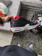 Jordan max aura 6 maat 44, Ophalen, Zo goed als nieuw