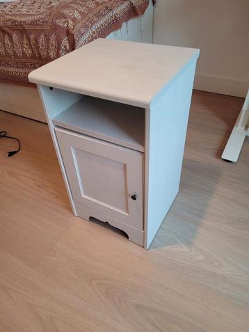 Nachtkastje Ikea Hemnes