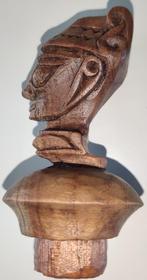 Handgesneden kurk fles gesneden beeldje, Antiek en Kunst, Ophalen