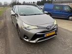 Toyota Avensis Touring Sports 2.0 D-4D-F Executive, Voorwielaandrijving, Stof, Euro 6, 1465 kg