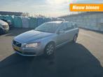 Volvo V70 D2 MOMENTUM / NAVIGATIE / MEENEEM/EXPORTPRIJS, Auto's, Euro 5, Gebruikt, 4 cilinders, V70