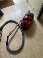 Gratis Miele stofzuiger defect incompleet, Witgoed en Apparatuur, Stofzuigers, Stofzuiger, 1600 tot 2000 watt, Niet werkend, Ophalen