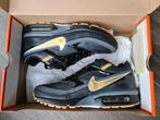 Nike Air Max Black Gold Maat 41/42 Nieuw/Ongedragen, Kleding | Heren, Schoenen, Zwart, Nike, Nieuw, Ophalen of Verzenden