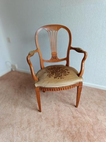 Antieke stoel, prima conditie! beschikbaar voor biedingen