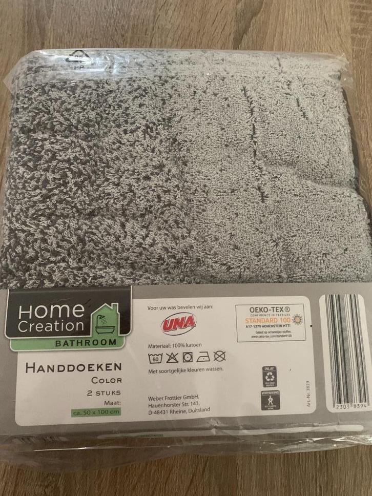 Handdoeken 2 stuks multi color grijs, Huis en Inrichting, Badkamer | Badtextiel en Accessoires, Nieuw, Handdoek, Grijs, Ophalen