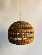 Rotan hanglamp bol , jaren 70, Huis en Inrichting, Gebruikt, Onbekend, Ophalen of Verzenden, Onbekend