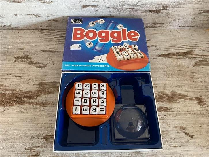 Boggle Parker het wervelende woordspel [s924], Hobby en Vrije tijd, Gezelschapsspellen | Bordspellen, Zo goed als nieuw, Ophalen of Verzenden