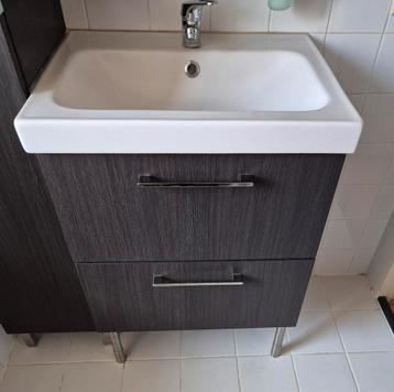 Wastafel met meubel kleur donkerbruin beschikbaar voor biedingen