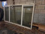 Groot kozijn met isolatieglas en ventilatieroosters, Doe-het-zelf en Verbouw, Kozijnen en Schuifpuien, Gebruikt, Ophalen of Verzenden