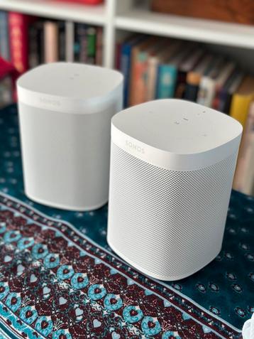 2x Sonos One Gen 2 – Wit | Zo goed als nieuw beschikbaar voor biedingen