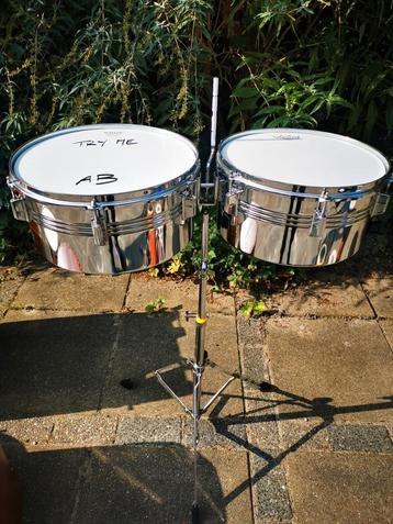 Timbales set 13''+14'' beschikbaar voor biedingen