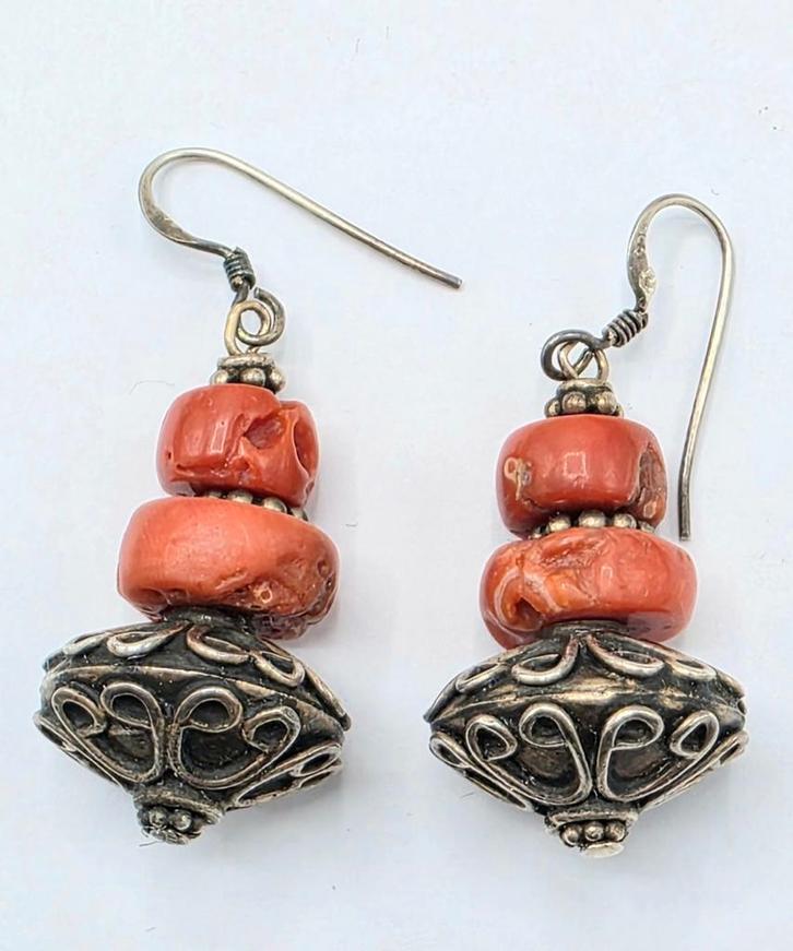 Zilveren Oorbellen met Bloedkoraal, Sieraden, Tassen en Uiterlijk, Oorbellen, Zo goed als nieuw, Zilver, Zilver, Verzenden
