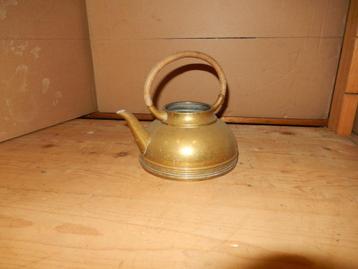 KOPEREN THEE OF KOFFIE POT OUD beschikbaar voor biedingen