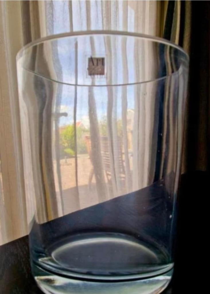 Mooi stevige (heel dik glas) glazen vaas van Art of Living, Huis en Inrichting, Woonaccessoires | Vazen, Ophalen, Overige kleuren