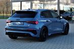 Audi RS3 Sportback 2.5 TFSI quattro 400pk! 7150KM! 1e eig.!, Te koop, Emergency brake assist, Zilver of Grijs, 5 stoelen