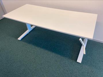 Gratis artiforce bureau tafel wit 180 80