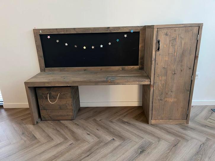 Steigerhouten Kinderset Tafel met Kast & Opbergbak, Huis en Inrichting, Bureaus, Zo goed als nieuw, Bureau, Ophalen