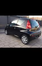 Peugeot 107 1.0 12V 3DR 2007 Zwart, Voorwielaandrijving, 4 stoelen, Handgeschakeld, Particulier