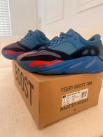 Yeezy Hi Red Blue, Kleding | Heren, Schoenen, Ophalen of Verzenden, Zo goed als nieuw, Blauw