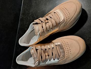 Hogan dames sneaker maat 38.5 beschikbaar voor biedingen