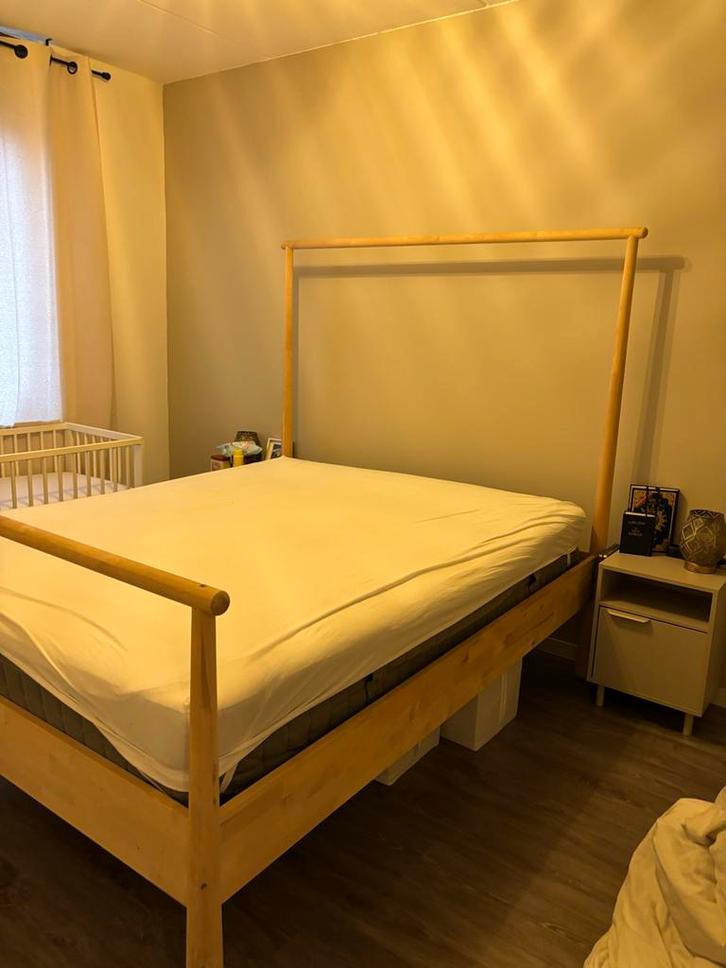 IKEA Gjora bedframe 160x200, Huis en Inrichting, Slaapkamer | Bedden, Zo goed als nieuw, Tweepersoons, 160 cm, 200 cm, Hout, Bruin