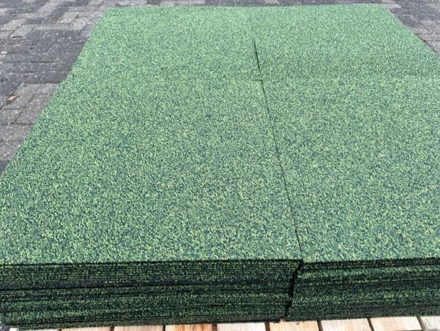 Heuga Interface tapijttegels groen 50x50cm #601, Huis en Inrichting, Stoffering | Vloerbedekking, Zo goed als nieuw, Groen, 75 m² of meer