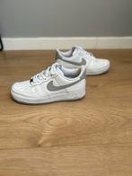 Nike Air Force 1 - Zo goed als nieuw. Maat 40,5, Ophalen of Verzenden, Zo goed als nieuw, Wit, Sneakers of Gympen