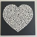 Schilderij, canvas doek, knoopje, hart, hartje, Ophalen of Verzenden, Zo goed als nieuw