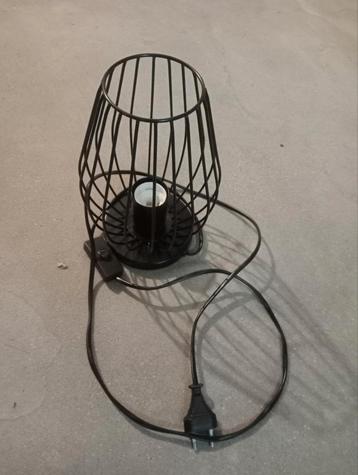 Lamp, nachtlampje,tafellamp.1x 40 watt  Austria beschikbaar voor biedingen