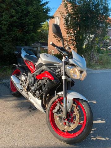 Puntgave Street Triple RX 675 lage KM stand + quickshifter beschikbaar voor biedingen