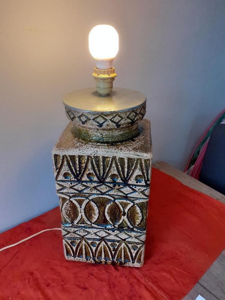 ZELDZAAM BODO MANS VLOER OF TAFELLAMP BAY KERAMIK, Huis en Inrichting, Lampen | Tafellampen, Zo goed als nieuw, Minder dan 50 cm