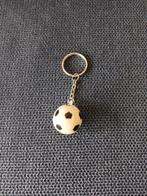 voetbal sleutelhanger, Verzamelen, Sleutelhangers, Ophalen of Verzenden, Sport