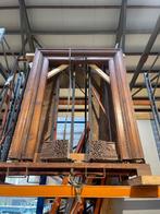 Antieke houten deuromlijsting met ornamenten, Ophalen