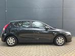 Hyundai I30 1.4i Active NWE APK AIRCO AUX/USB 5 DEURS, Stof, Gebruikt, Zwart, 4 cilinders