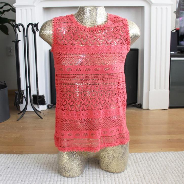 Mooi Chokolate Topje (S) € 25,-, Kleding | Dames, Tops, Zo goed als nieuw, Maat 36 (S), Overige kleuren, Zonder mouw, Ophalen of Verzenden