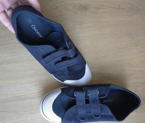 Gymschoenen Maat 39, Kinderen en Baby's, Kinderkleding | Schoenen en Sokken, Zo goed als nieuw, Sportschoenen, Jongen of Meisje