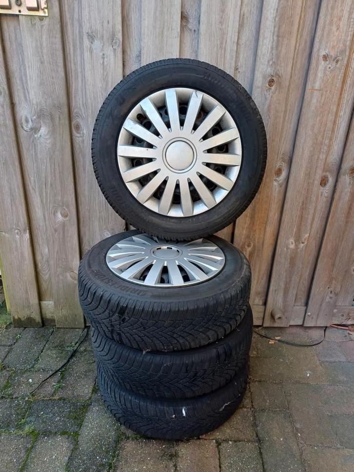 Winterbanden Bridgestone 185/65 R15 Opel Corsa (2011), Auto-onderdelen, Banden en Velgen, Banden en Velgen, Winterbanden, 15 inch