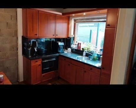 Gratis keuken., Huis en Inrichting, Keuken | Complete keukens, Gebruikt, Hoekkeuken, Bruin, Graniet of Steen, Ophalen