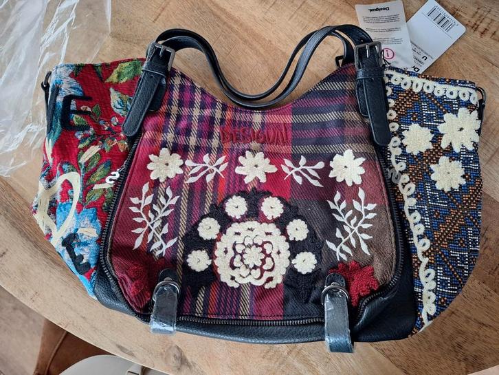 Desigual tas nieuw, Sieraden, Tassen en Uiterlijk, Tassen | Damestassen, Nieuw, Handtas, Ophalen of Verzenden