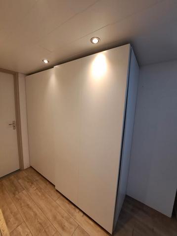 Pax kast met Hasvik schuifdeur